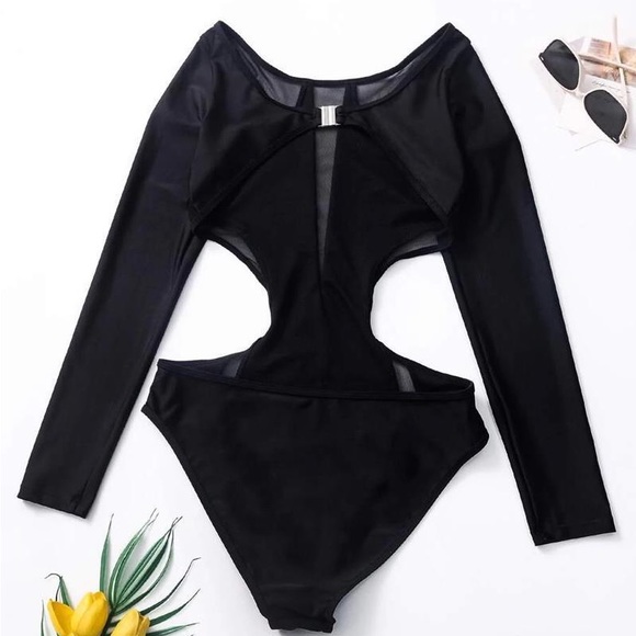 Contrast Mesh Backless One Piece Swimsuit Sizes S, M - Picture 4 of 6